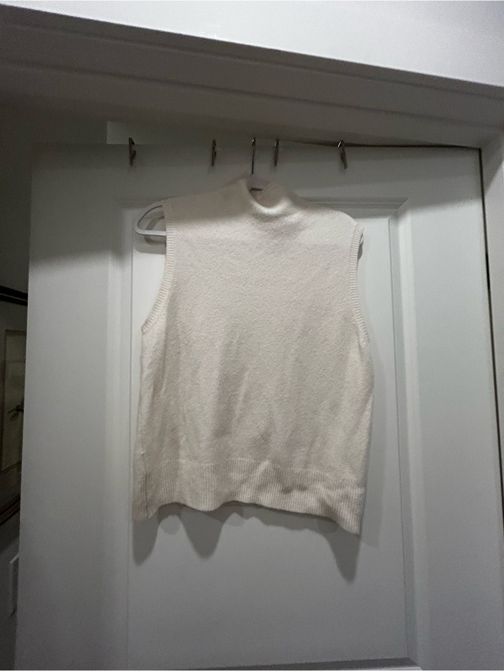 Abercrombie Cream Sleeveless Mock Neck Sweater Vest wool blend